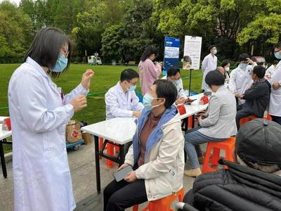 “跨區(qū)域跨行業(yè)”黨建聯(lián)盟聚合力 兒童醫(yī)院健康咨詢志愿服務進“家門口”